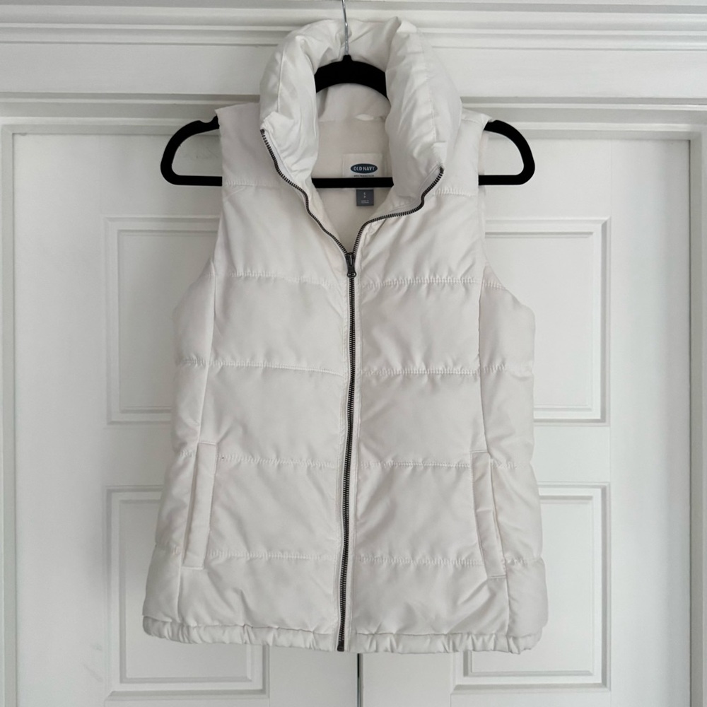 Old Navy Frost Free White Puffer Vest, Small